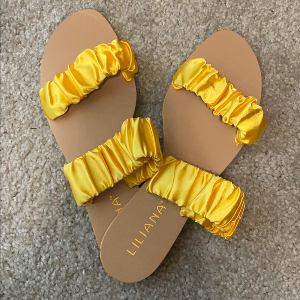 Shoe